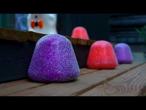 Load video: Set of 5 LED Gumdrop Pathway Lights - Orange and Purple