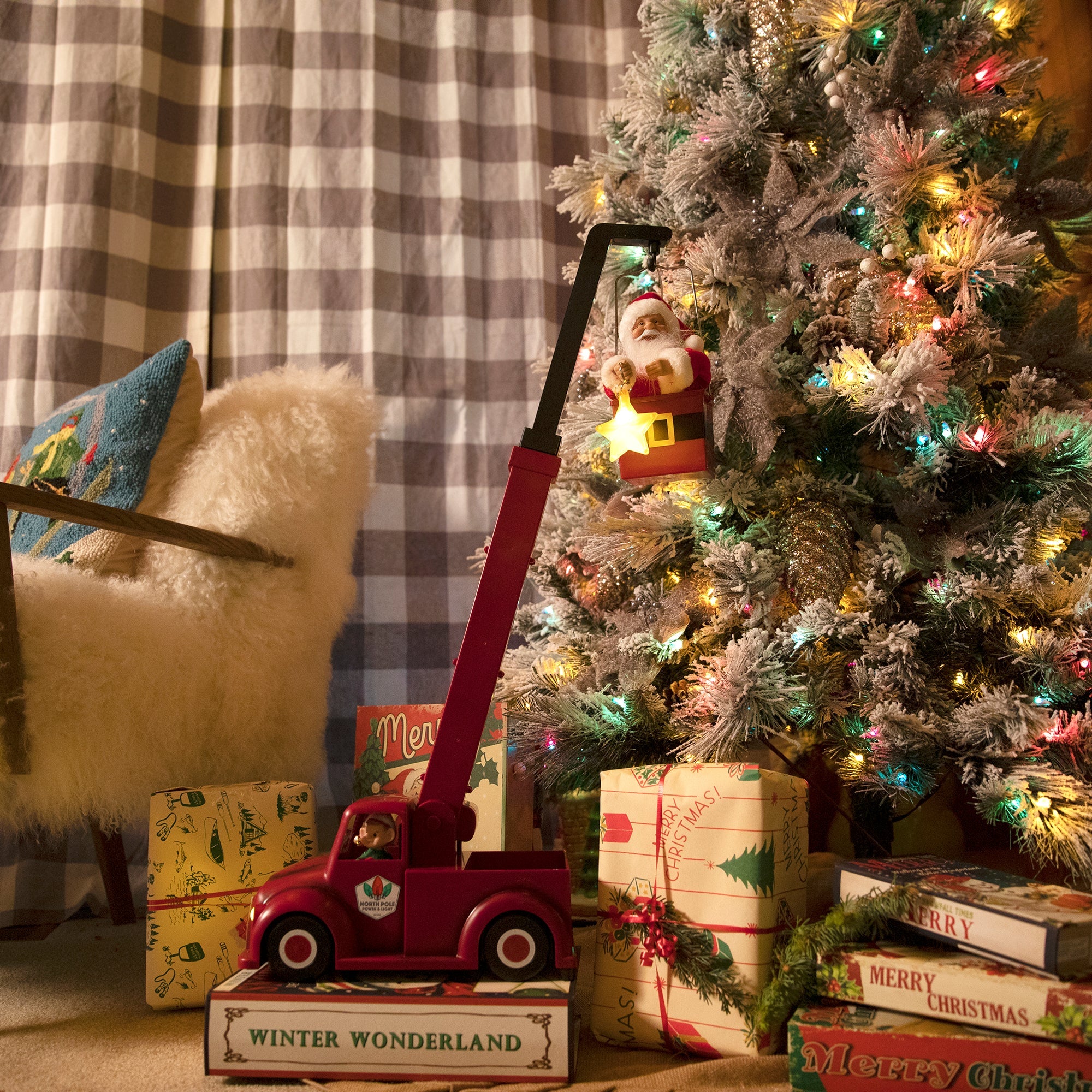 43" Animated North Pole Lighting Crew - White Santa