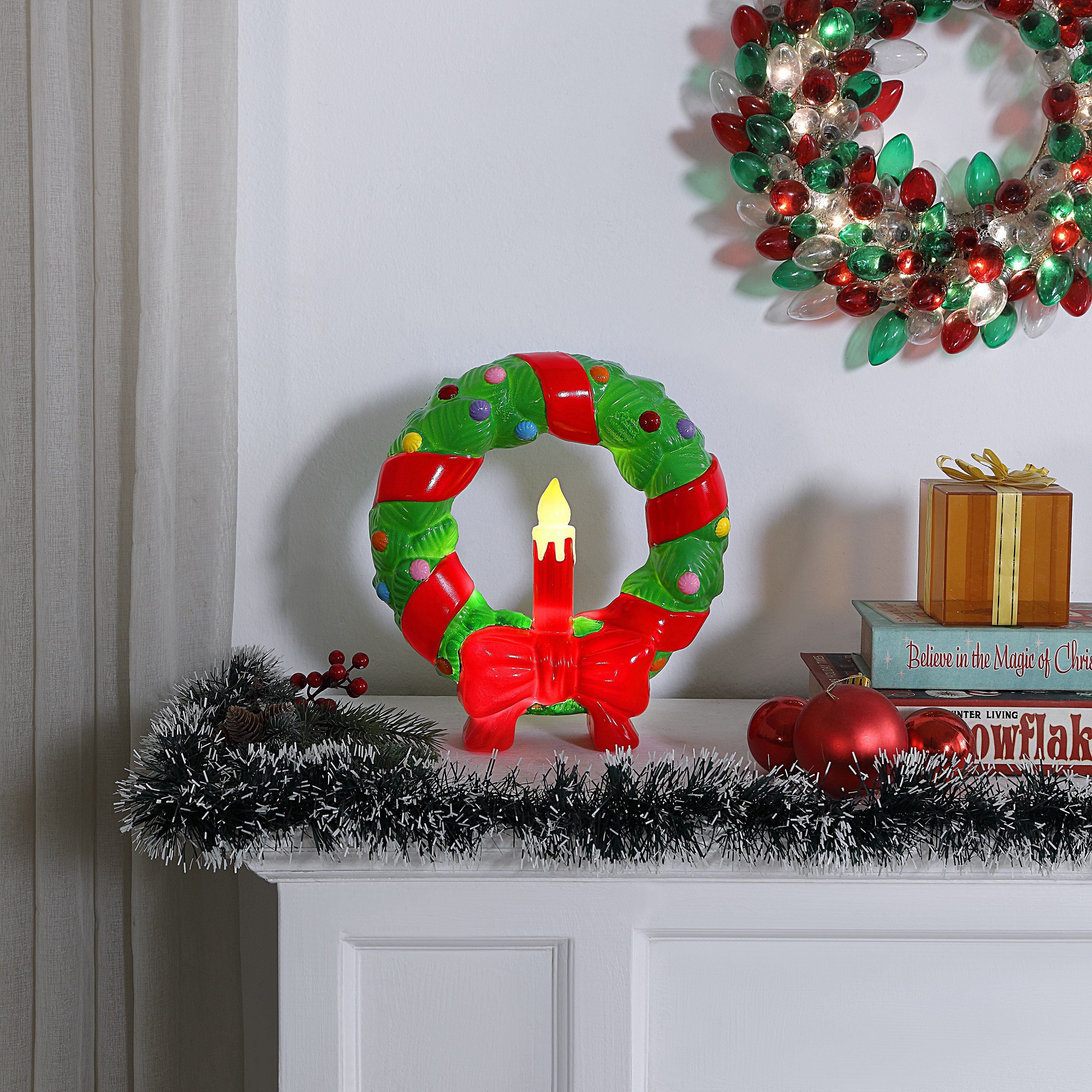 Wreaths & Garland – Mr. Christmas