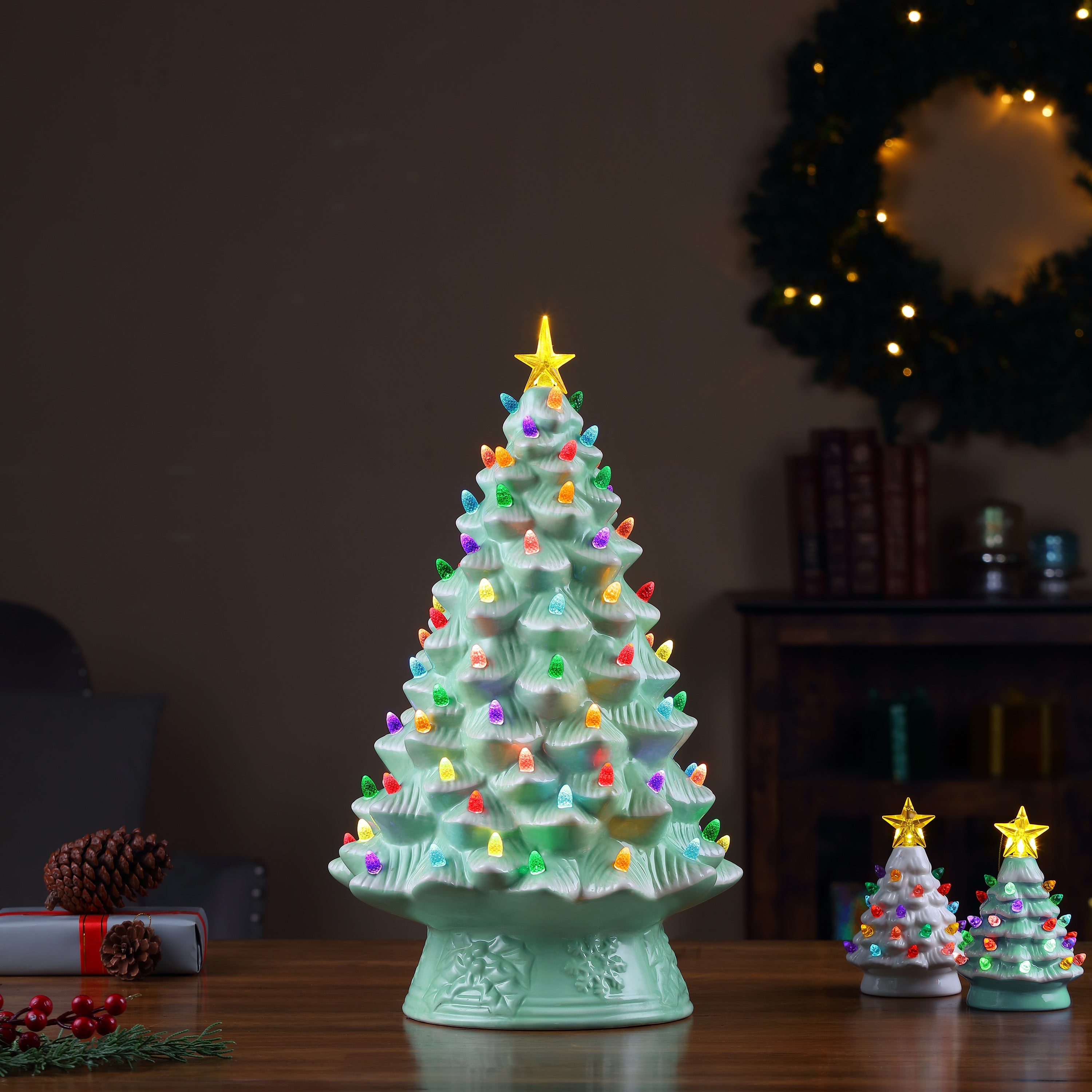 Vintage buy Lighted Christmas tree 18