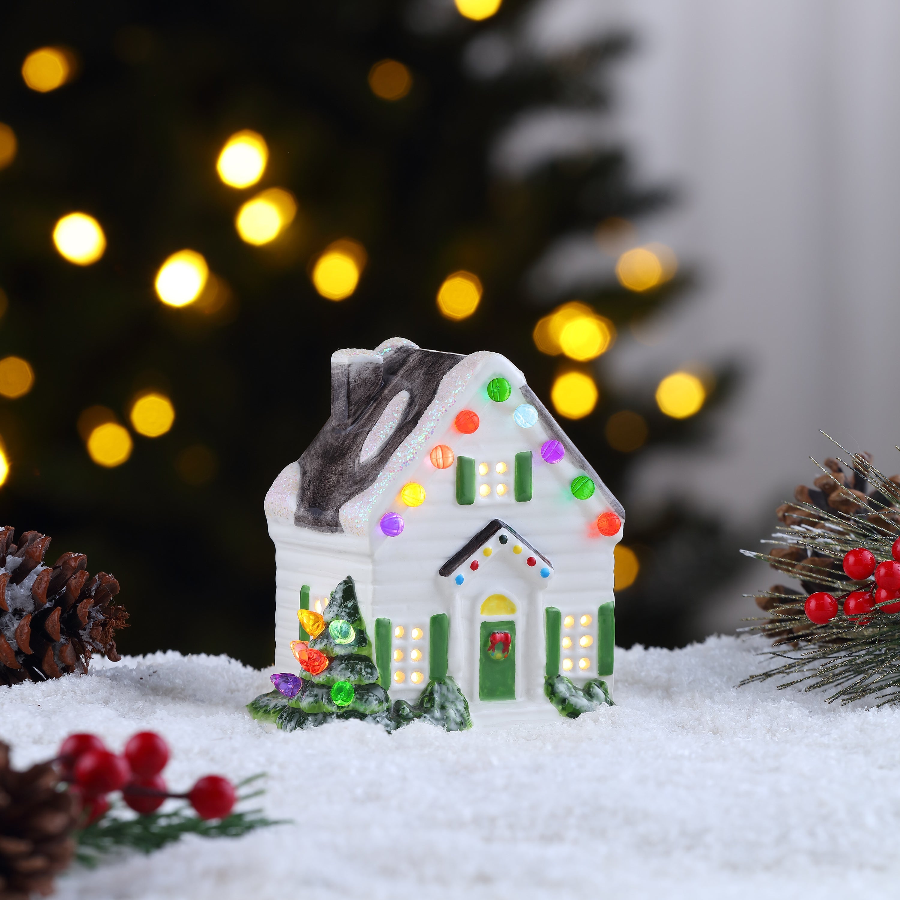 4.6" Nostalgic Ceramic Village House - Mr. Christmas