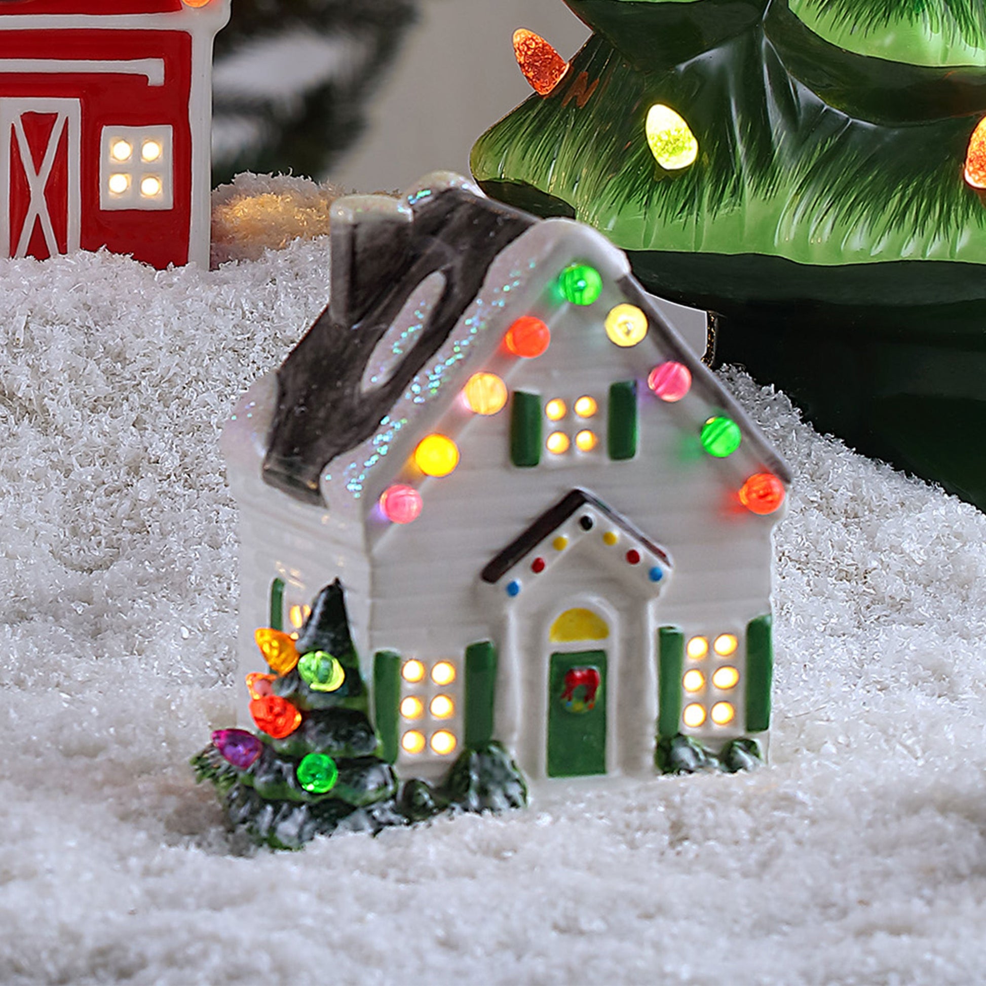 4.6" Nostalgic Ceramic Village House - Mr. Christmas